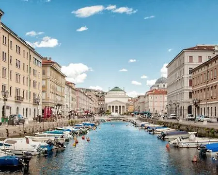 Elegante Bilocale Tra Stazione E Centro Storico Apartment