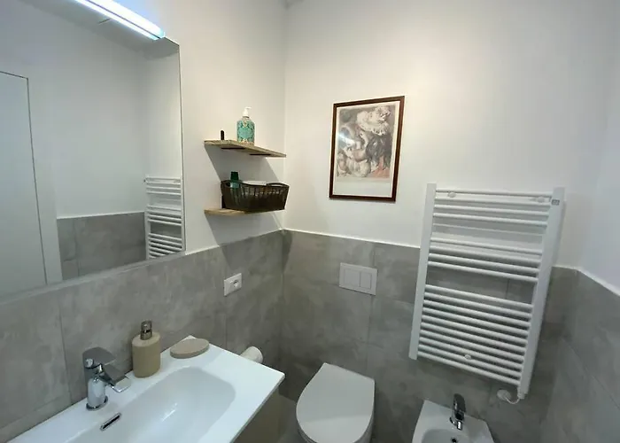 Appartement Elegante Bilocale Tra Stazione E Centro Storico *