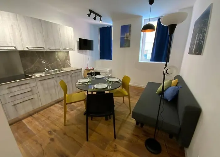 Elegante Bilocale Tra Stazione E Centro Storico Appartement Trieste